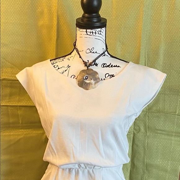 Dress - Picture 1 of 6